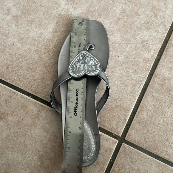 Like new coach flip flops 🐳🦋 - Picture 4 of 6